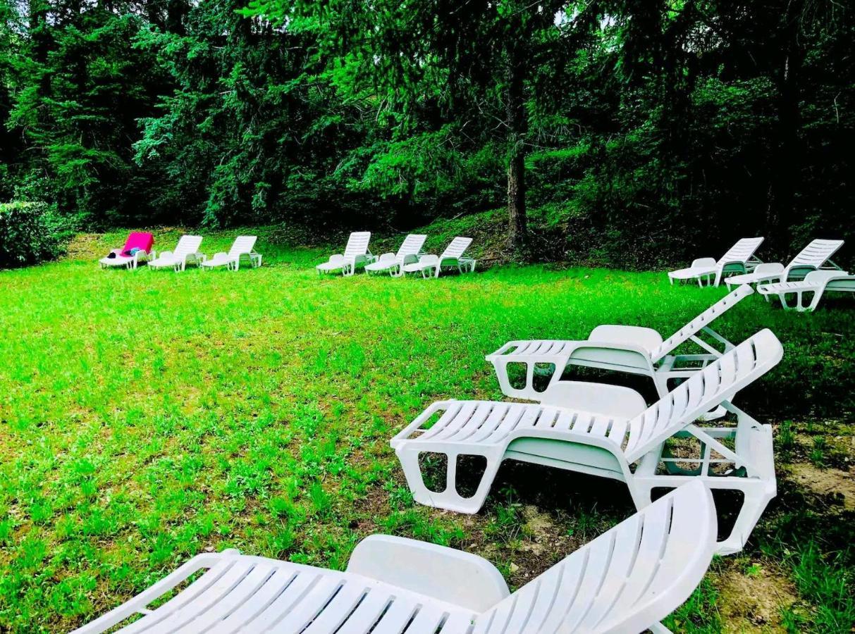 Le paradis des actifs Saint-Chéron Extérieur photo